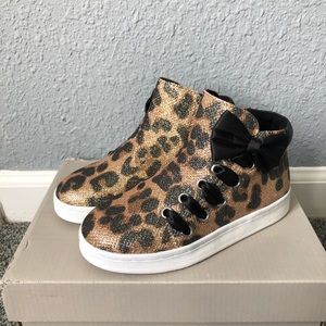 Brand new girls Kenneth Cole shoes